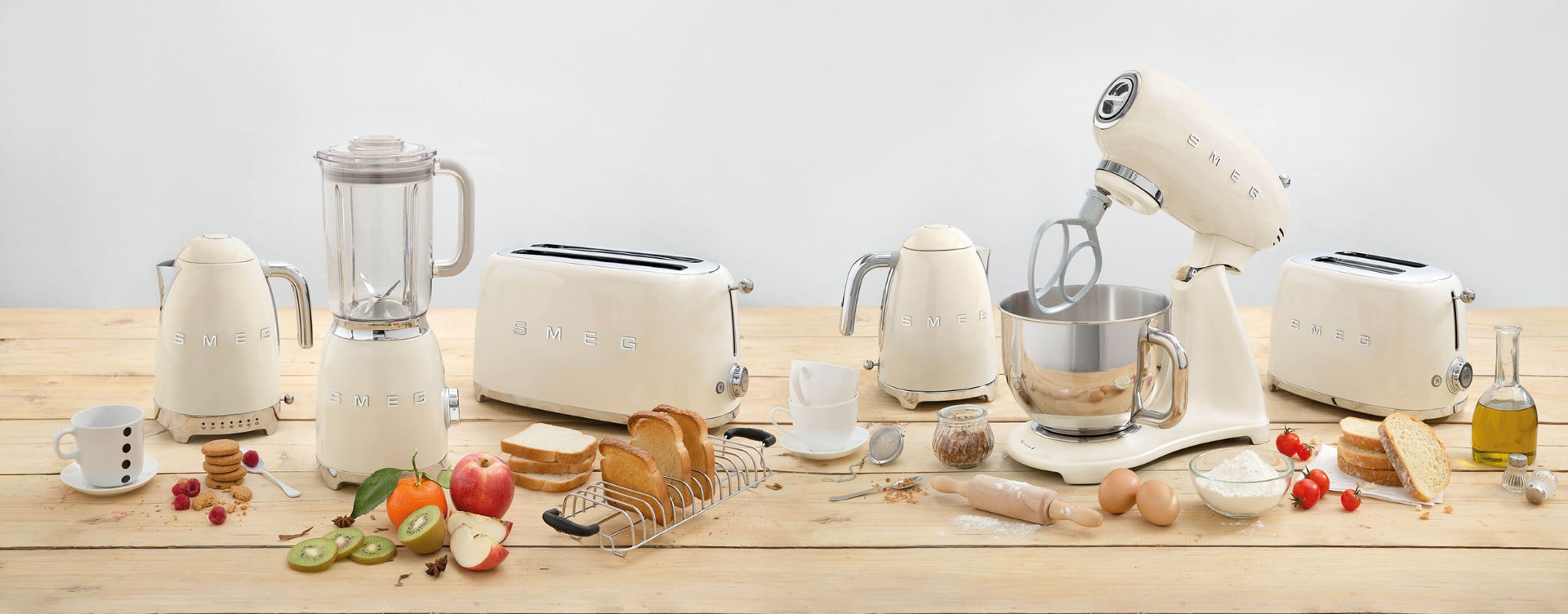 Coleção Smeg em creme